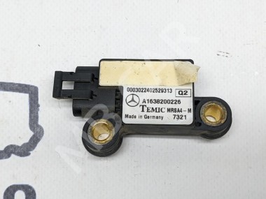 Датчик удара MERCEDES-BENZ M-класс W163 рестайлинг (2001 - 2005) — Разборка Мерседес