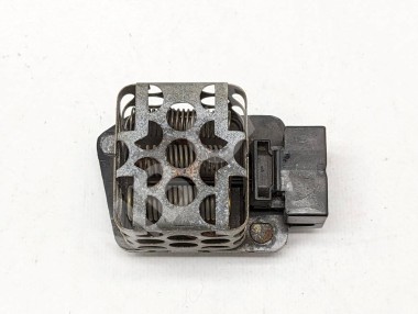 Реле моторчика печки MERCEDES-BENZ W124 W124/S124/C124/A124 (1984 - 1993) — Разборка Мерседес