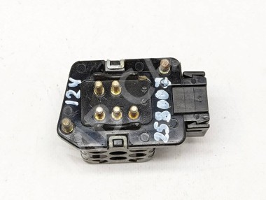 Реле моторчика печки MERCEDES-BENZ W124 W124/S124/C124/A124 (1984 - 1993) — Разборка Мерседес