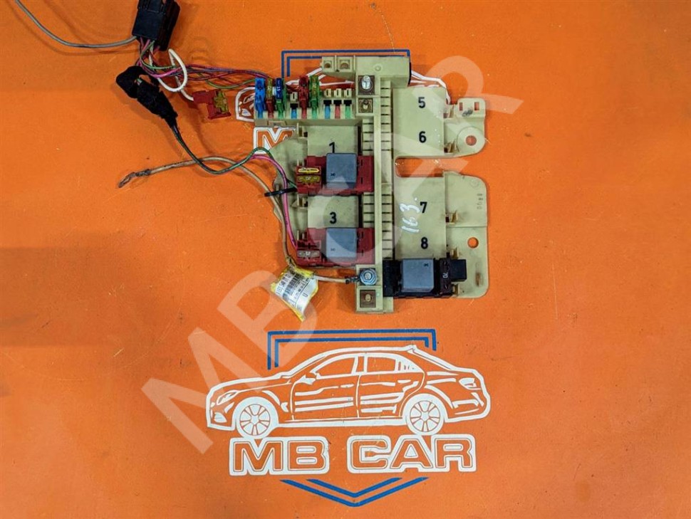 Блок предохранителей MERCEDES-BENZ M-класс W163 (1997 - 2001) фото 1 — Разборка Мерседес