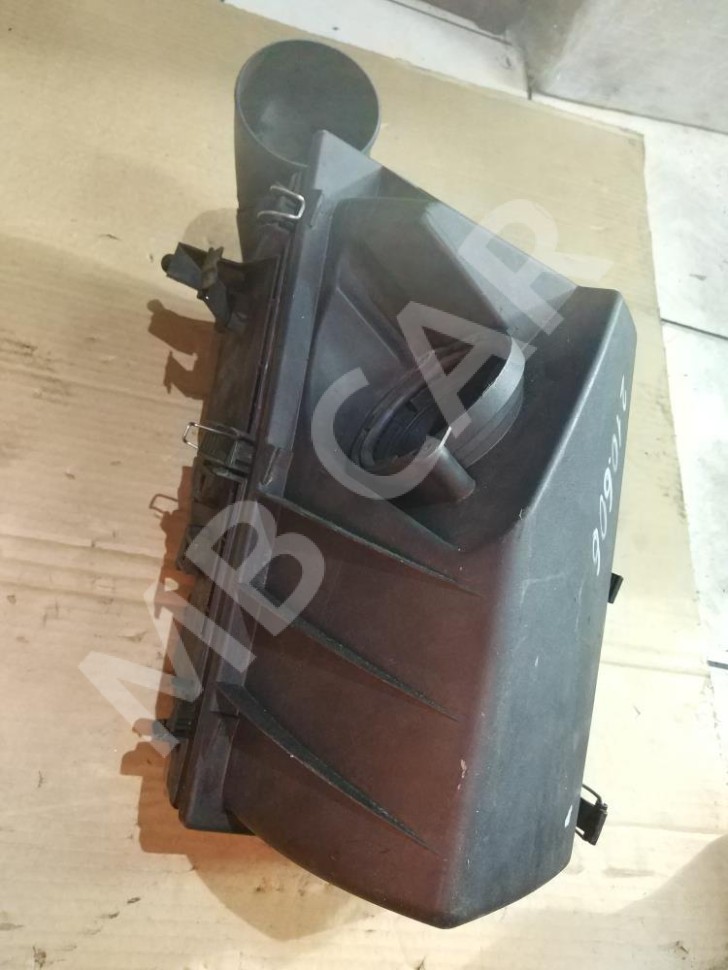 Корпус воздушного фильтра MERCEDES-BENZ E-класс W210/S210 (1995 - 1999) фото 1 — Разборка Мерседес