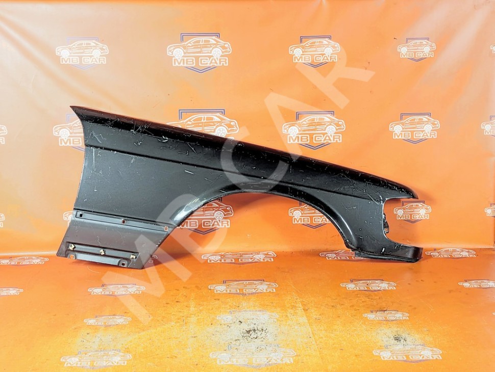 Крыло переднее правое MERCEDES-BENZ S-класс W126 рестайлинг (1985 - 1991) фото 1 &mdash; Разборка Мерседес