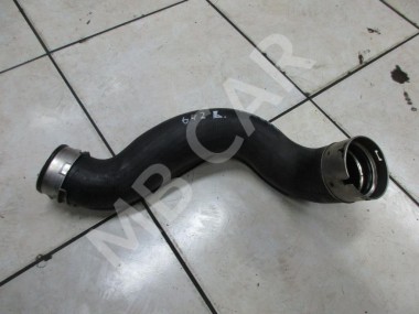 Патрубок интеркулера MERCEDES-BENZ CLS-класс C218/X218 (2010 - 2014) — Разборка Мерседес