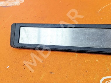 Накладка порога внутренняя MERCEDES-BENZ E-класс W211/S211 (2002 - 2006) — Разборка Мерседес