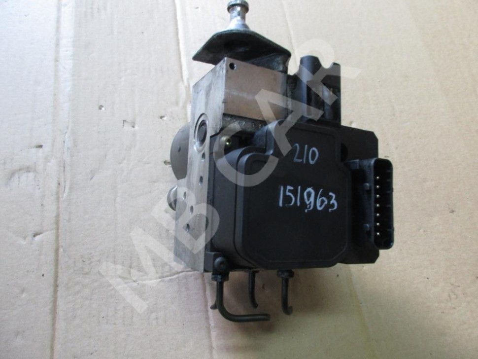 Блок ABS MERCEDES-BENZ E-класс W210/S210 рестайлинг (1999 - 2003) фото 1 — Разборка Мерседес