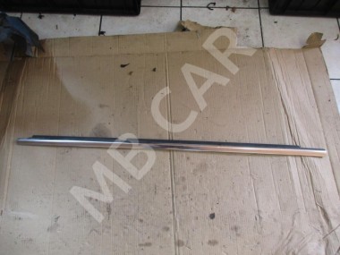 Молдинг стекла двери MERCEDES-BENZ E-класс W212/S212/C207/A207 (2009 - 2013) — Разборка Мерседес