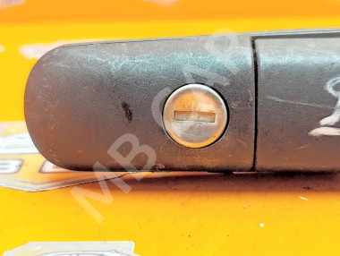 Ручка двери наружняя MERCEDES-BENZ Vito W638 (1996 - 2003) — Разборка Мерседес