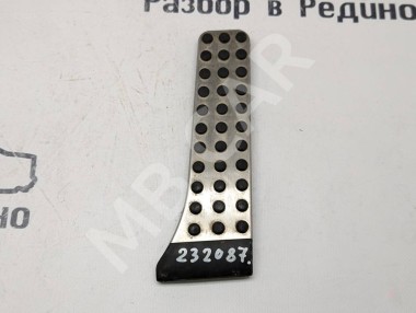 Накладка педали AMG MERCEDES-BENZ C-класс W204/S204 (2006 - 2011) — Разборка Мерседес