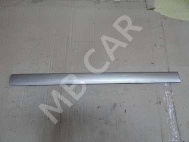 Молдинг двери MERCEDES-BENZ E-класс W210/S210 (1995 - 1999) — Разборка Мерседес