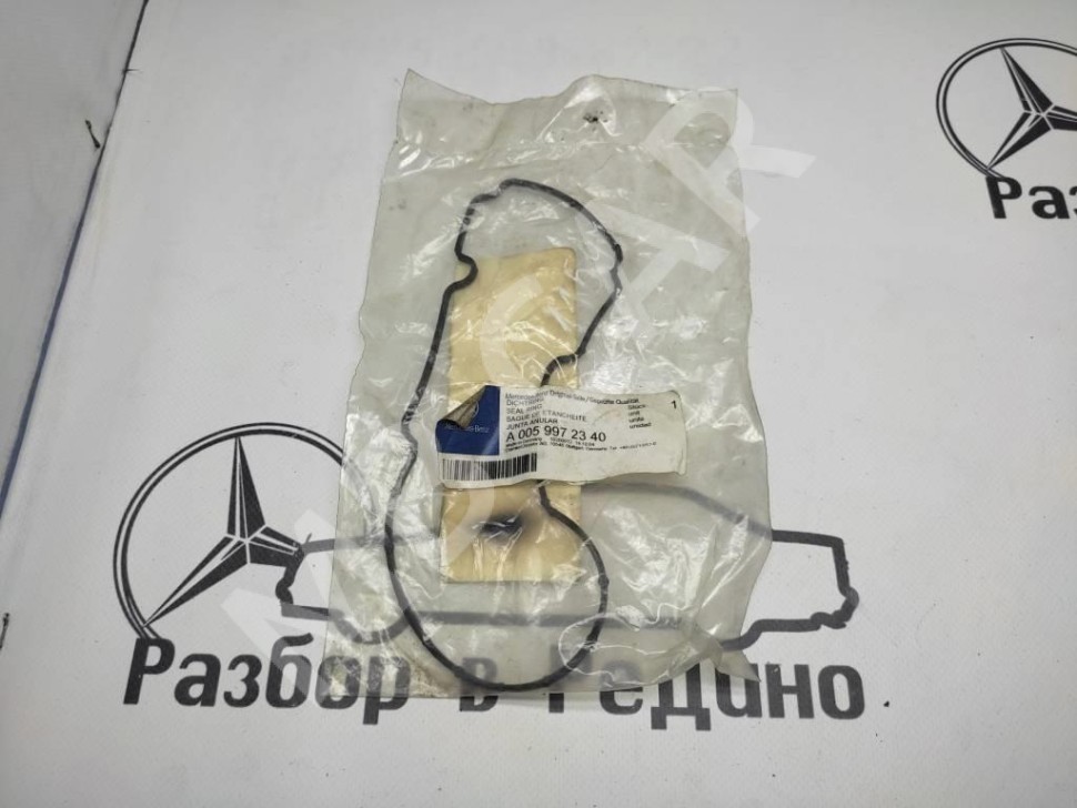 Прокладка уплотнительная MERCEDES-BENZ E-класс W210/S210 (1995 - 1999) фото 1 — Разборка Мерседес