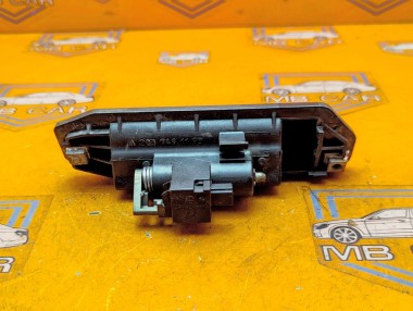 Ручка открытия багажника MERCEDES-BENZ C-класс W203/S203/CL203 рестайлинг (2004 - 2008) C 220 CDI 2.2 AT (150 л.с.) &mdash; Разборка Мерседес