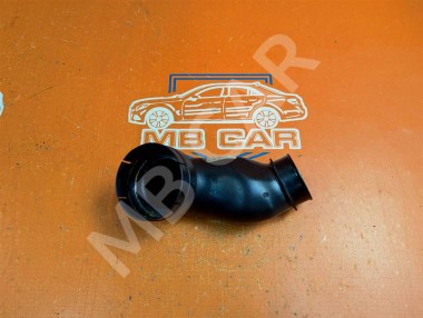 Патрубок интеркулера MERCEDES-BENZ C-класс W204/S204 (2006 - 2011) — Разборка Мерседес