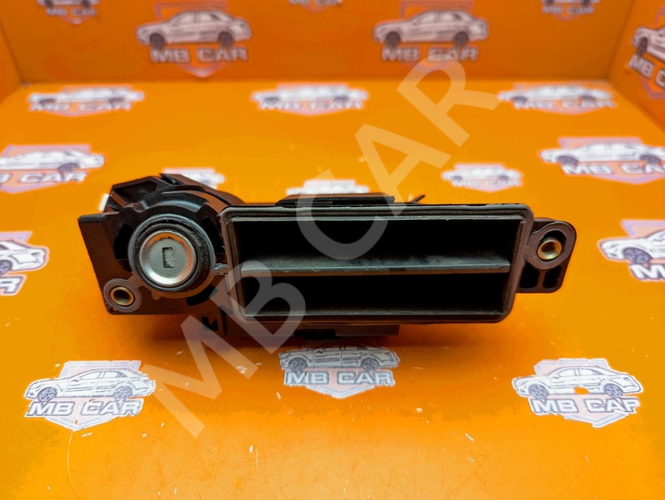 Ручка открытия багажника MERCEDES-BENZ C-класс W203/S203/CL203 (2000 - 2004) фото 1 — Разборка Мерседес