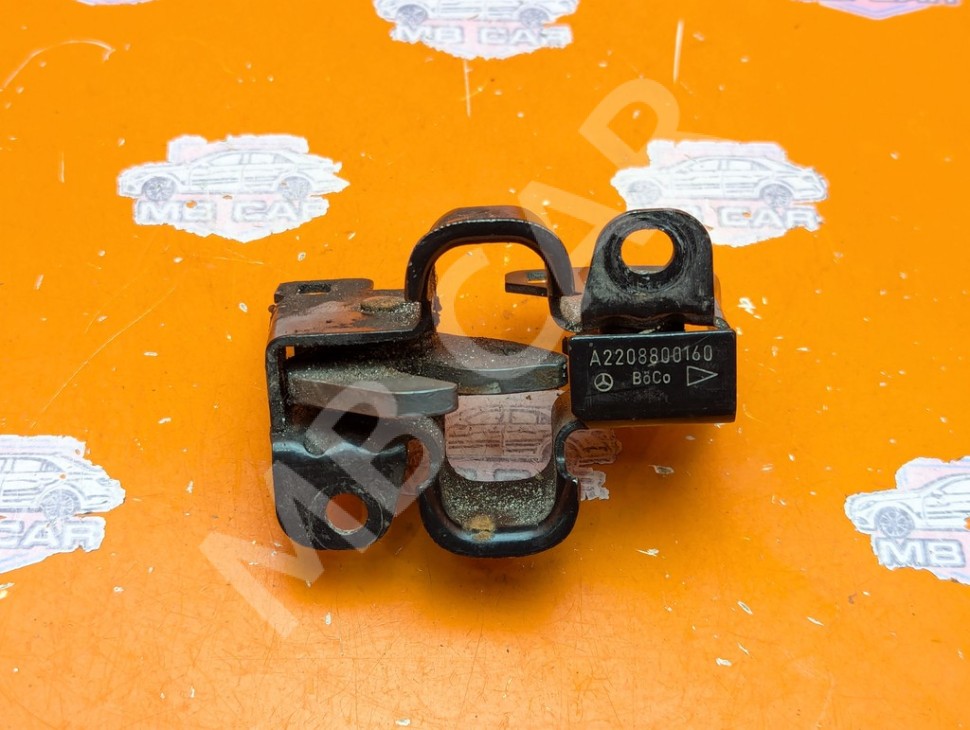 Замок капота MERCEDES-BENZ S-класс W220 (1998 - 2005) фото 1 &mdash; Разборка Мерседес