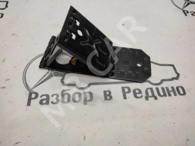 Противооткатный упор MERCEDES-BENZ M-класс W164 (2005 - 2008) — Разборка Мерседес