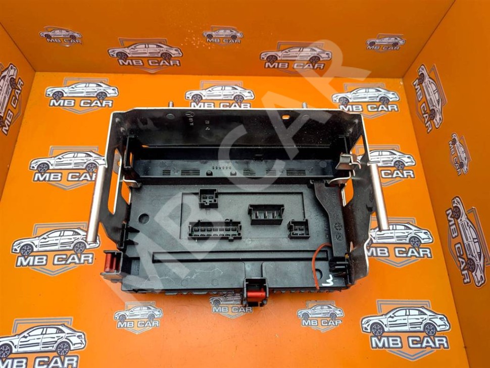 Блок предохранителей MERCEDES-BENZ S-класс W221 (2005 - 2009) фото 1 — Разборка Мерседес