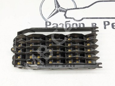 Блок предохранителей MERCEDES-BENZ W124 W124/S124/C124/A124 (1984 - 1993) — Разборка Мерседес