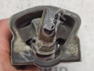 Опора КПП MERCEDES-BENZ C-класс W203/S203/CL203 (2000 - 2004) — Разборка Мерседес