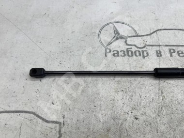 Амортизатор крышки багажника MERCEDES-BENZ A-класс W176 (2012 - 2015) — Разборка Мерседес
