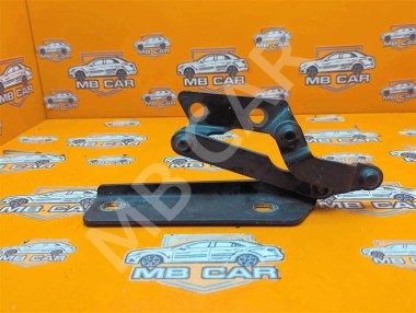 Петля капота MERCEDES-BENZ A-класс W168 (1997 - 2001) — Разборка Мерседес