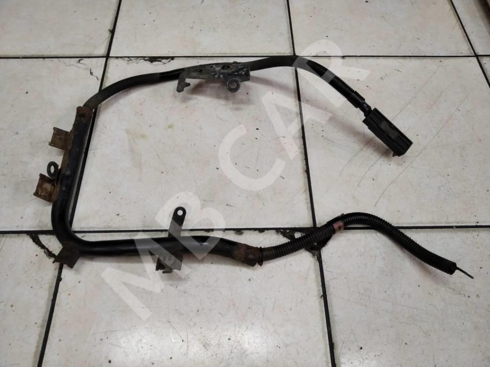 Провод генератора MERCEDES-BENZ C-класс W203/S203/CL203 (2000 - 2004) фото 1 &mdash; Разборка Мерседес