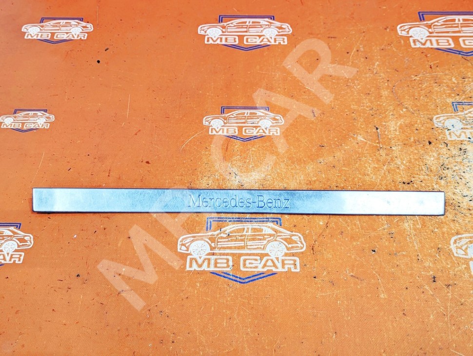 Накладка порога внутренняя MERCEDES-BENZ M-класс W163 рестайлинг (2001 - 2005) фото 1 — Разборка Мерседес