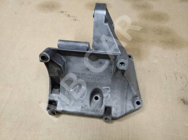 Кронштейн компрессора кондиционера MERCEDES-BENZ W124 W124/S124/C124/A124 (1984 - 1993) — Разборка Мерседес