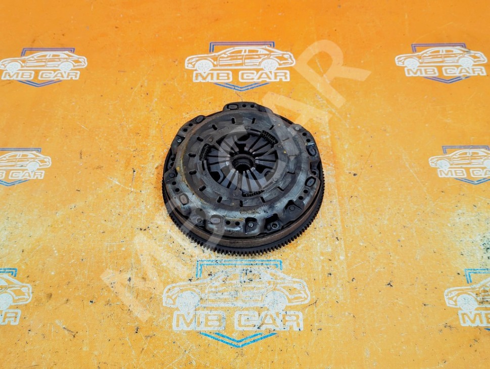 Маховик МКПП MERCEDES-BENZ V-класс W639 (2003 - 2014) фото 1 — Разборка Мерседес