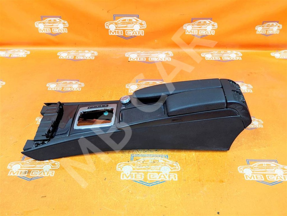 Подлокотник MERCEDES-BENZ C-класс W204/S204 (2006 - 2011) фото 1 — Разборка Мерседес