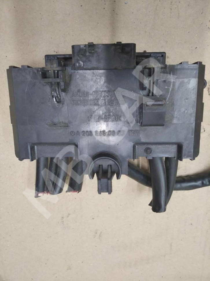 Блок предохранителей MERCEDES-BENZ C-класс W203/S203/CL203 (2000 - 2004) фото 1 &mdash; Разборка Мерседес