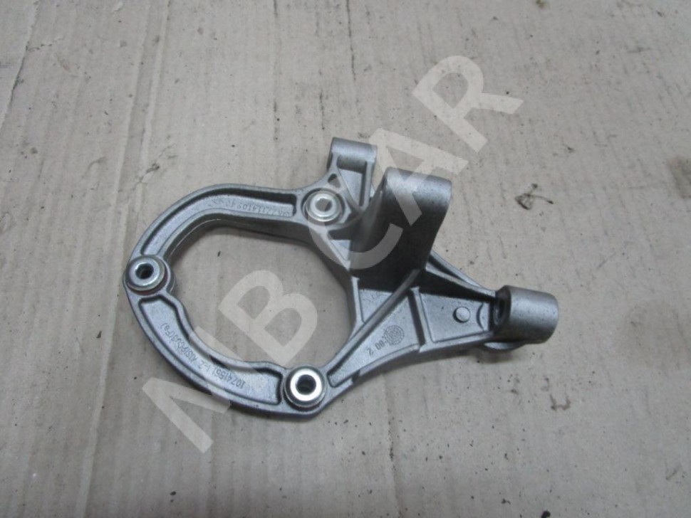 Кронштейн MERCEDES-BENZ C-класс W204/S204 (2006 - 2011) фото 1 — Разборка Мерседес