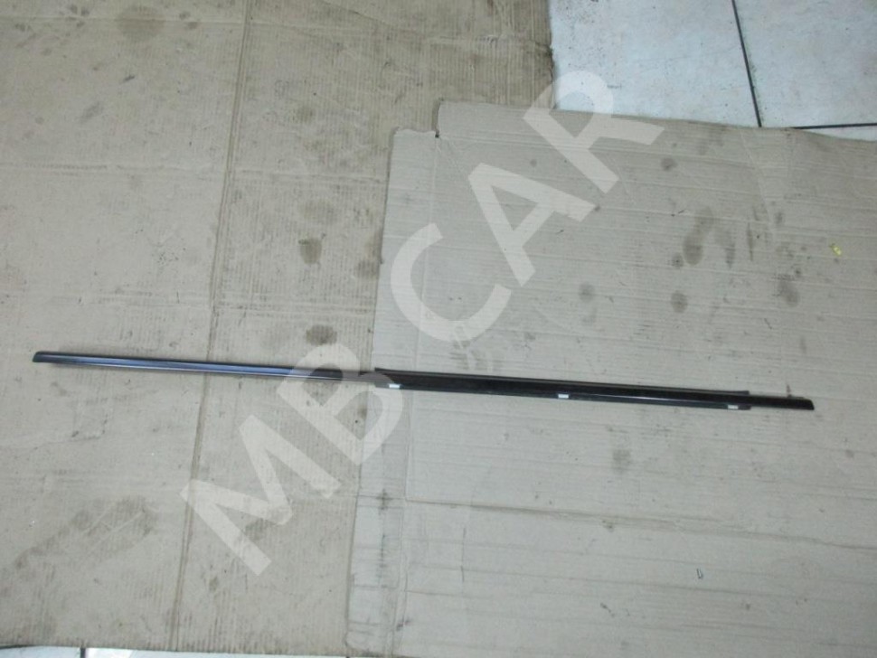 Молдинг стекла двери MERCEDES-BENZ E-класс W210/S210 рестайлинг (1999 - 2003) фото 1 — Разборка Мерседес