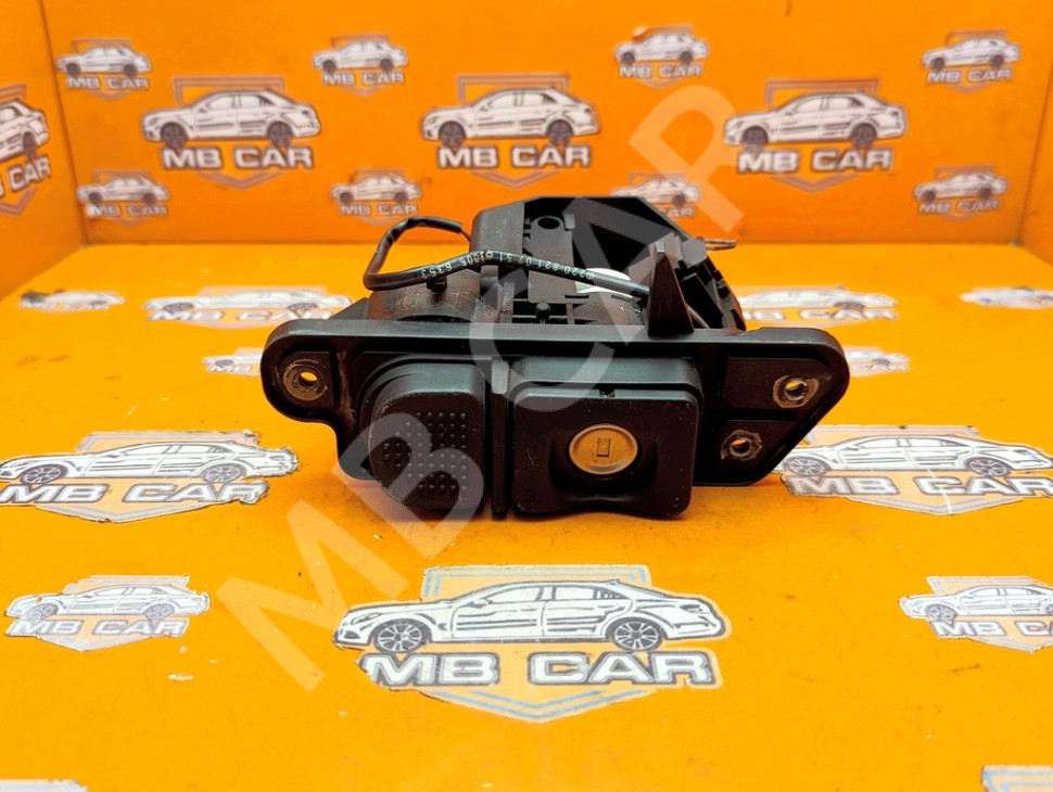 Ручка открытия багажника MERCEDES-BENZ S-класс W220 (1998 - 2005) фото 1 &mdash; Разборка Мерседес