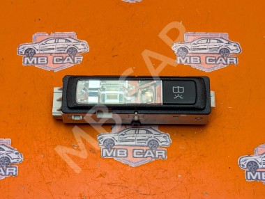 Плафон салона MERCEDES-BENZ C-класс W205/S205/C205/A205 (2014 - 2018) — Разборка Мерседес