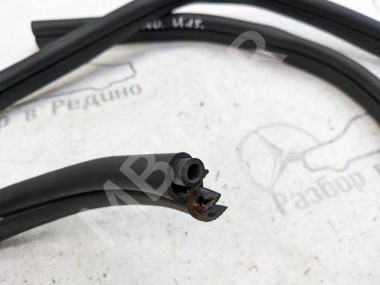 Уплотнитель дверного проема ( на кузове ) MERCEDES-BENZ Citan W415 (2012 - 2021) — Разборка Мерседес