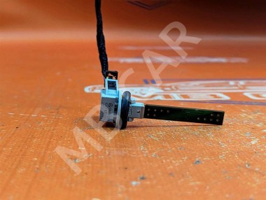 Датчик температуры MERCEDES-BENZ SL-класс R231 рестайлинг (2016 - 2020) — Разборка Мерседес