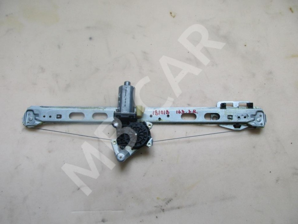 Стеклоподъемник задний правый MERCEDES-BENZ M-класс W163 рестайлинг (2001 - 2005) фото 1 &mdash; Разборка Мерседес
