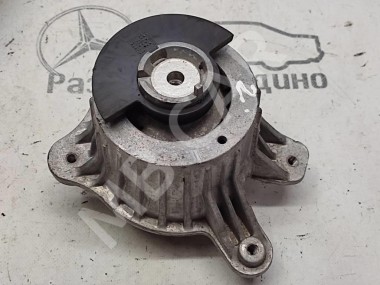 Опора двигателя MERCEDES-BENZ C-класс W205/S205/C205/A205 рестайлинг (2018 - 2023) — Разборка Мерседес