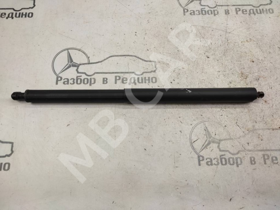 Амортизатор крышки багажника MERCEDES-BENZ M-класс W164 (2005 - 2008) фото 1 — Разборка Мерседес
