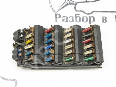 Блок предохранителей MERCEDES-BENZ W124 W124/S124/C124/A124 (1984 - 1993) — Разборка Мерседес