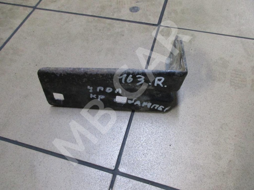 Кронштейн крепления бампера MERCEDES-BENZ M-класс W163 (1997 - 2001) фото 1 — Разборка Мерседес