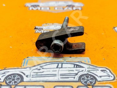 Кронштейн крепления форсунок MERCEDES-BENZ M-класс W164 (2005 - 2008) &mdash; Разборка Мерседес