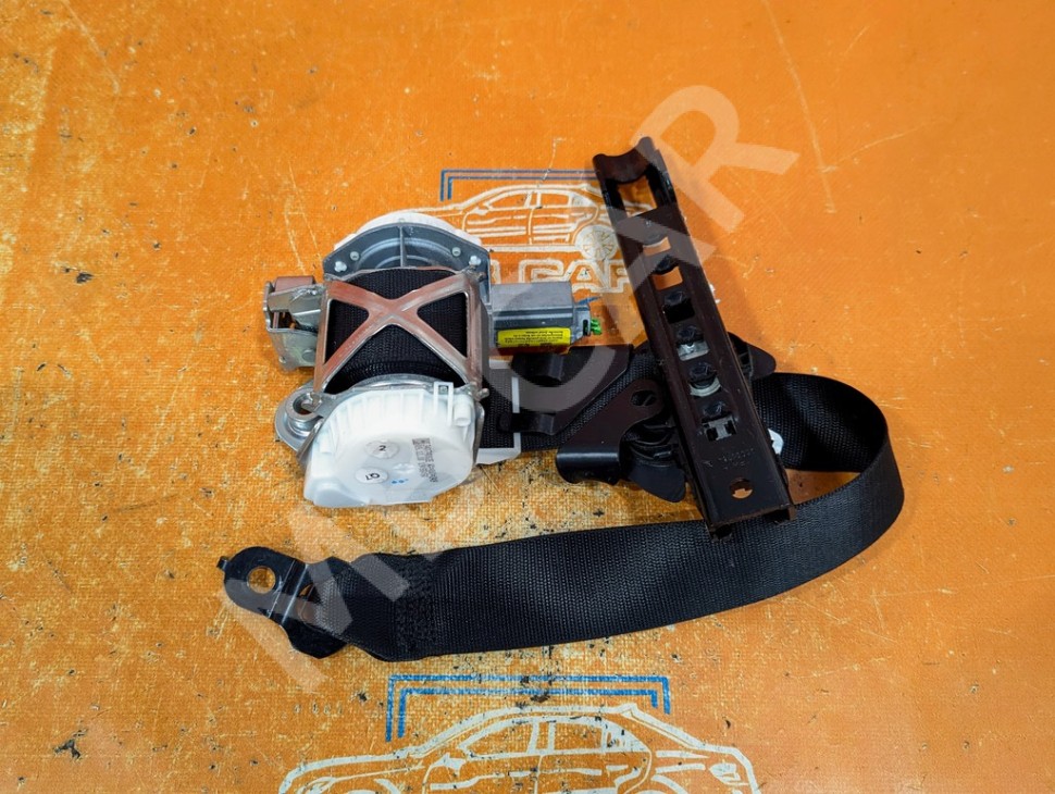 Ремень безопасности передний правый MERCEDES-BENZ C-класс W204/S204 (2006 - 2011) фото 1 &mdash; Разборка Мерседес