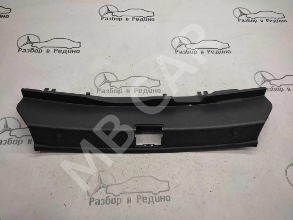 Накладка замка багажника MERCEDES-BENZ C-класс W204/S204/С204 рестайлинг (2011 - 2015) фото 1 — Разборка Мерседес