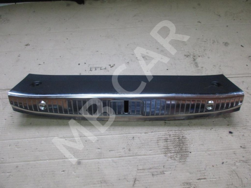 Накладка замка багажника MERCEDES-BENZ S-класс W222/C217/A217 (2013 - 2017) фото 1 — Разборка Мерседес