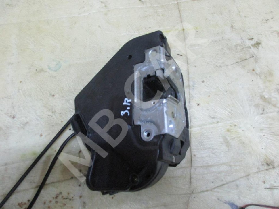 Замок двери задней правой MERCEDES-BENZ C-класс W203/S203/CL203 (2000 - 2004) фото 1 — Разборка Мерседес