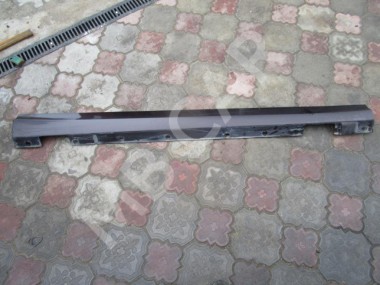 Порог пластиковый правый MERCEDES-BENZ C-класс W204/S204 (2006 - 2011) — Разборка Мерседес