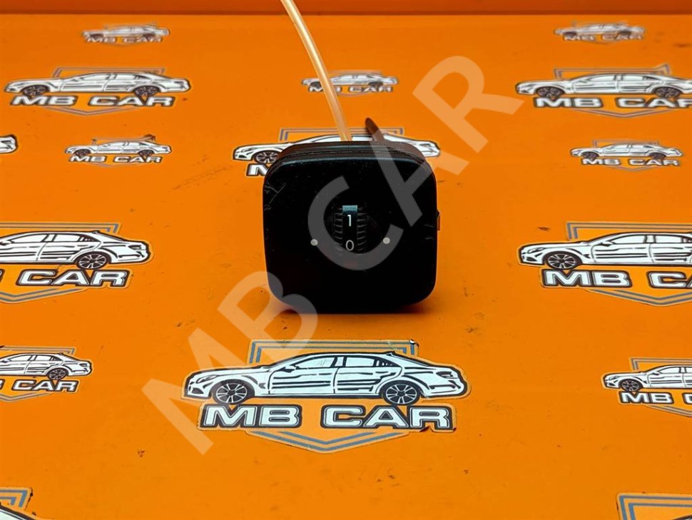 Кнопка MERCEDES-BENZ S-класс W220 рестайлинг (2002 - 2005) фото 1 — Разборка Мерседес