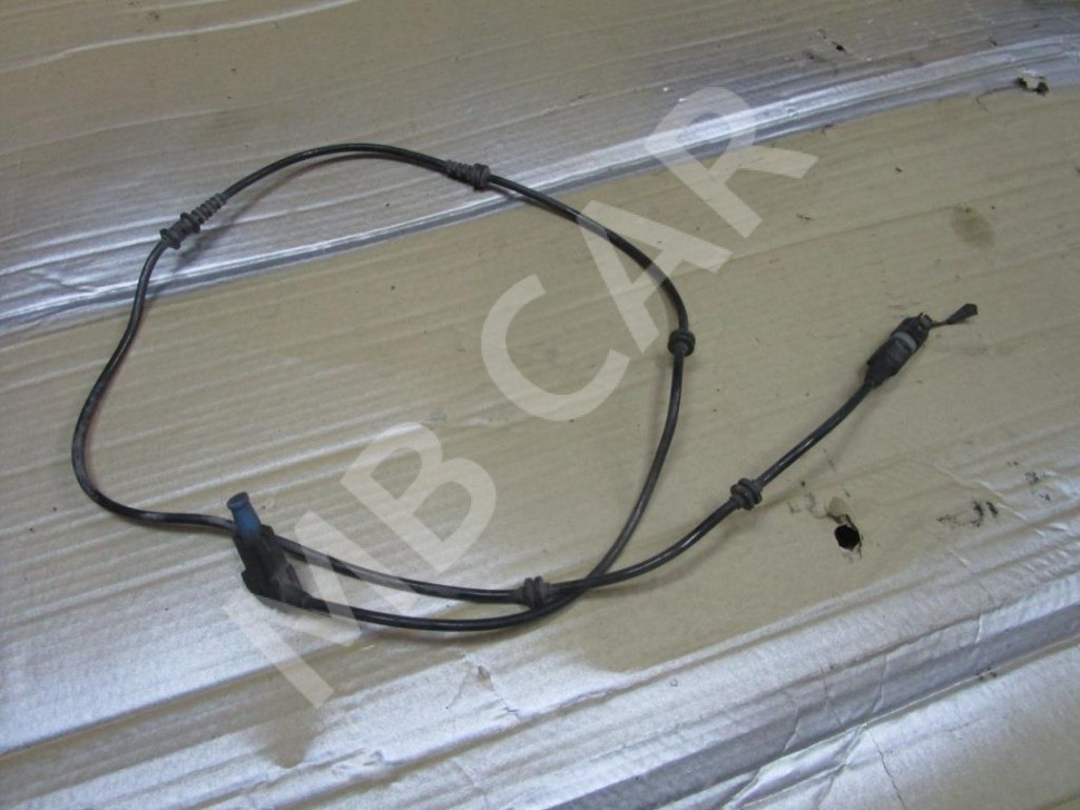 Провод датчика износа тормозных колодок MERCEDES-BENZ CLA-класс C117/X117 (2013 - 2016) фото 1 — Разборка Мерседес
