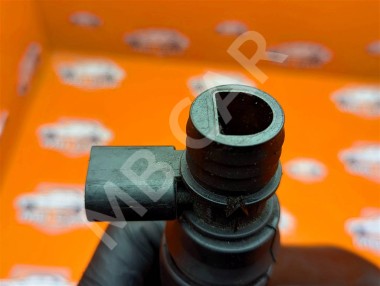 Трубка вентиляции картерных газов MERCEDES-BENZ Vito W639 (2003 - 2010) — Разборка Мерседес